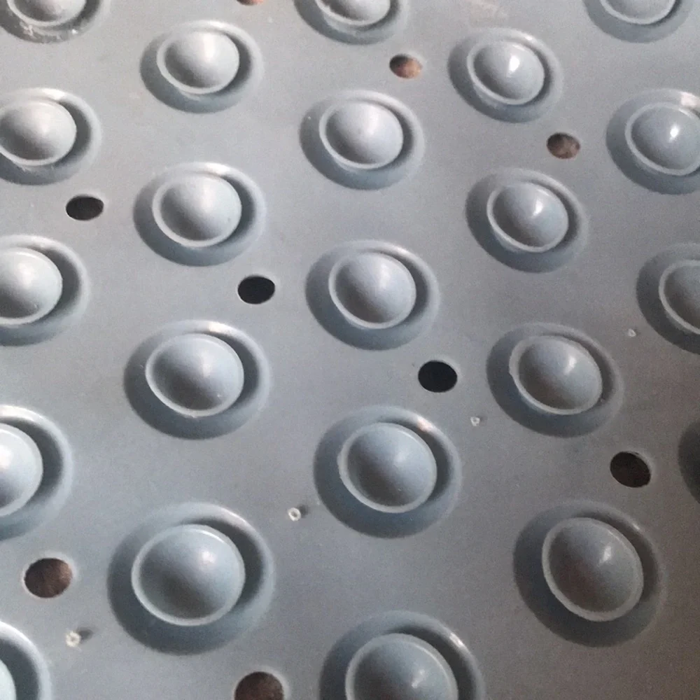 Bath grip mat